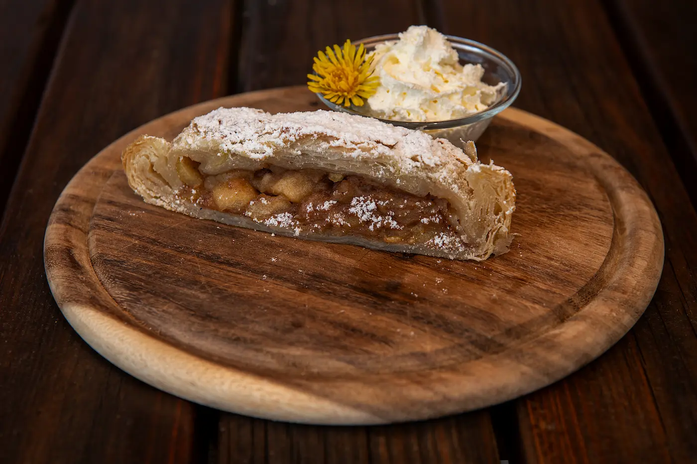 Dessert servito al termine del pranzo in malga